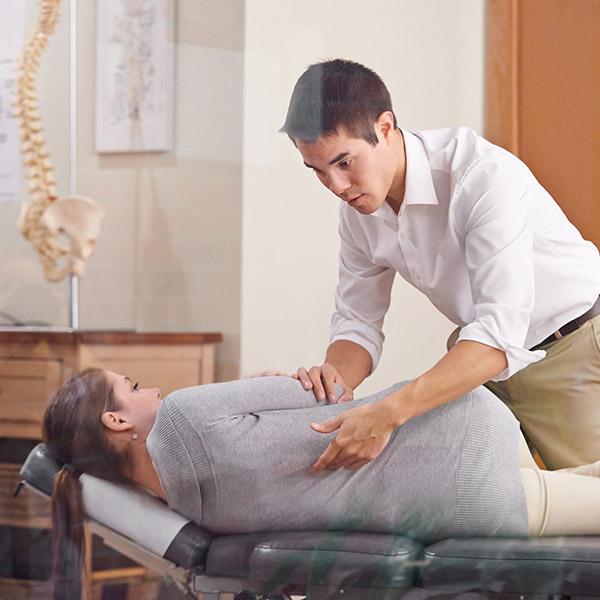 Massage Therapist or Chiropractor for Stiff Neck Treatment
